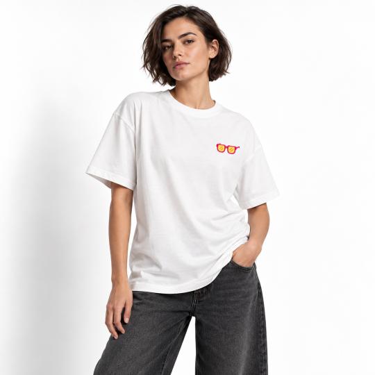 White Oversized T-Shirt with Trendy Glasses Motif, Stylish and Comfortable