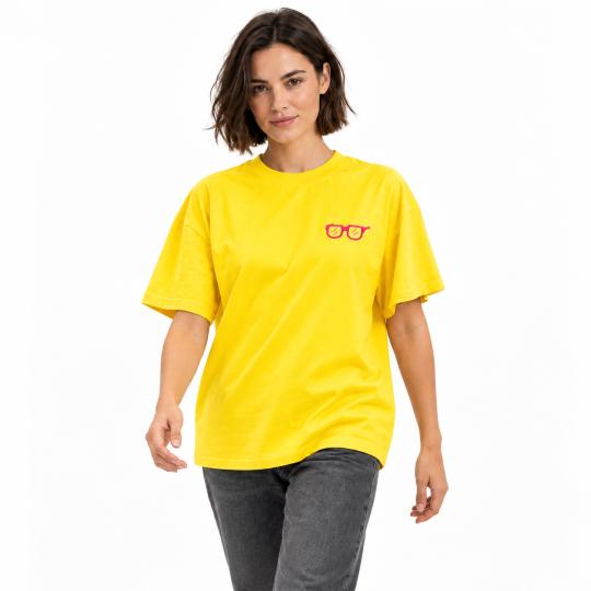 Żółta Koszulka Oversized z Modnym Motywem Okularów, Stylowa i Wygodna, zdjęcie 3